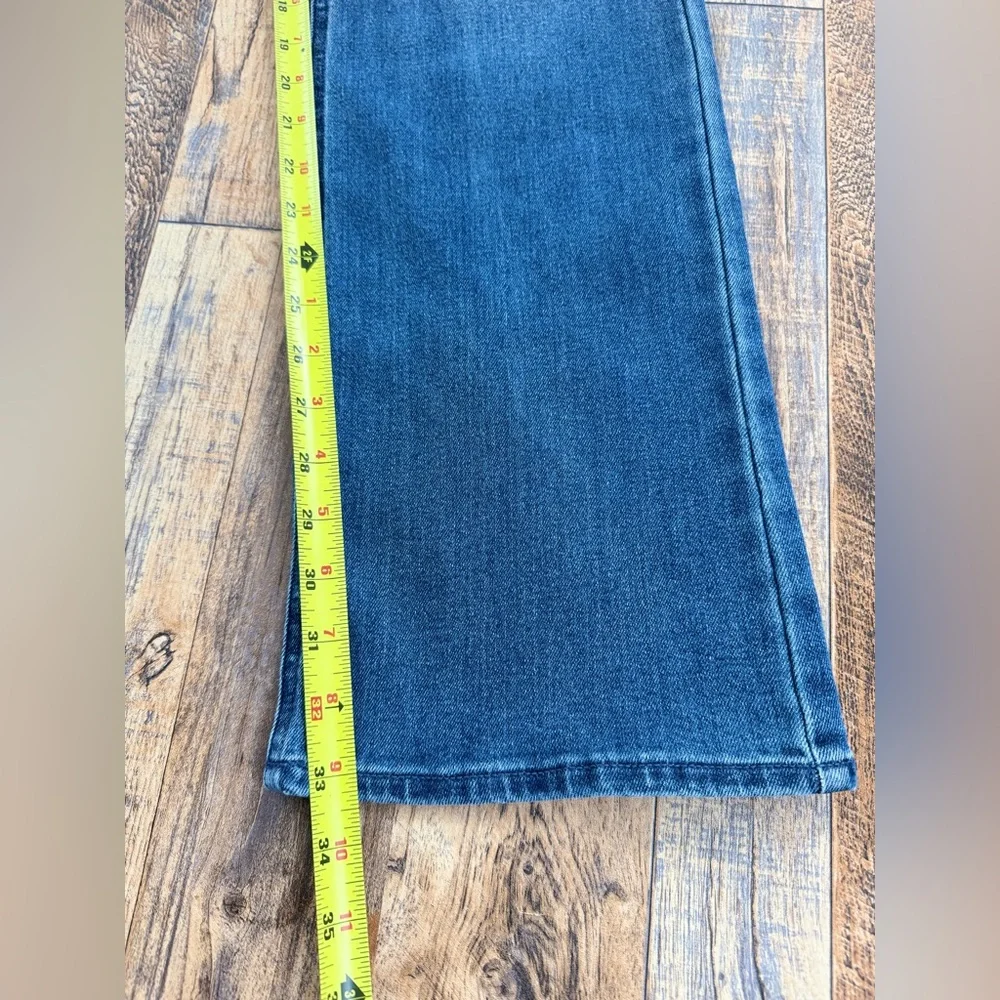 Women’s Old Navy Mid-Rise Wow Boot Cut Jeans, Size 10 Tall, Comfortable Fit - Picture 10 of 14